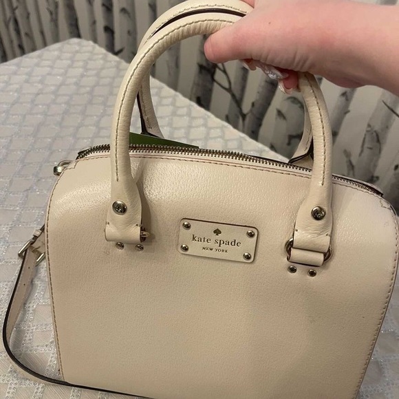 Authentic Kate Spade purse brand new with tags - Picture 3 of 4